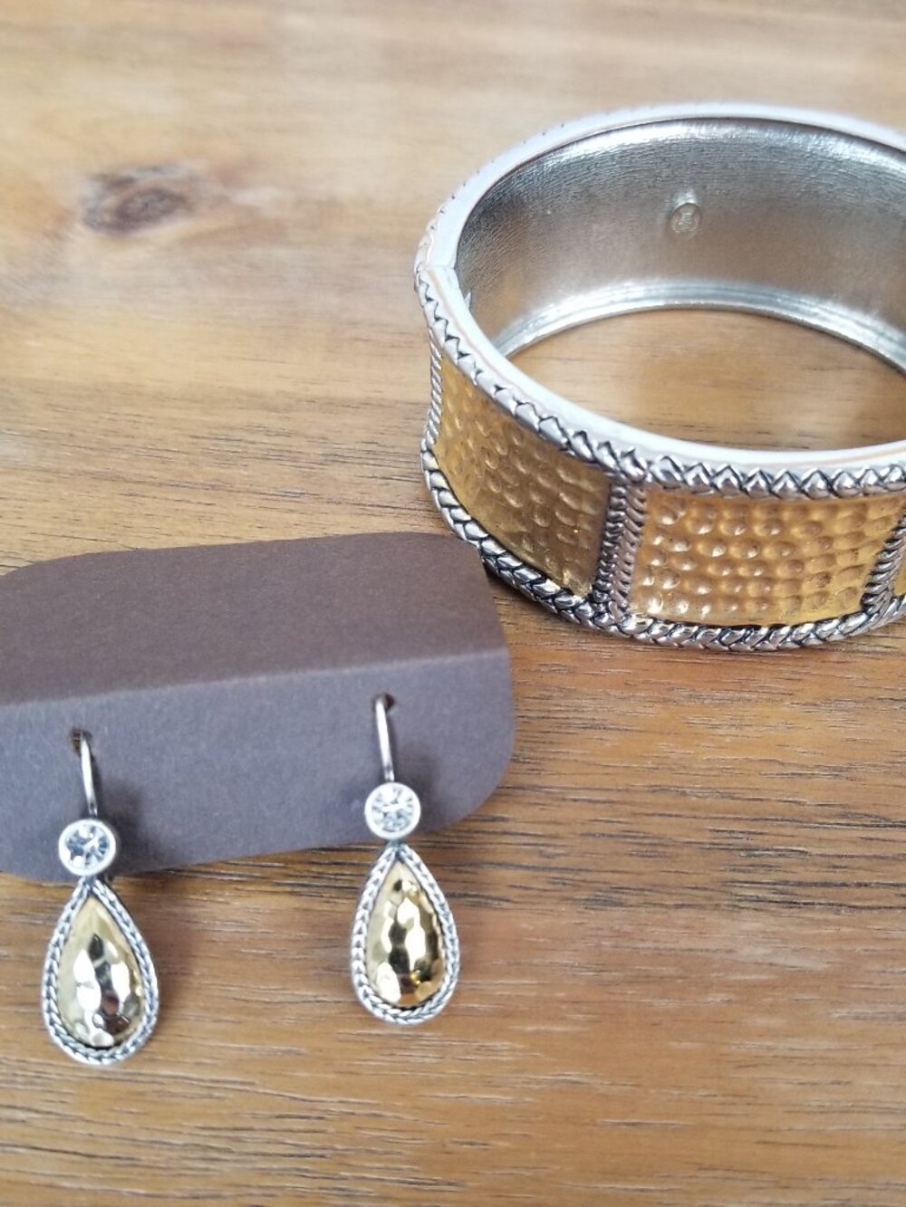 Premier Designs Hinged Bracelet and Earring Set Hammered Gold and Silver